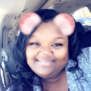 Meet your Posher, Demetria